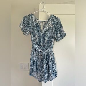 Paper crane blue and white romper